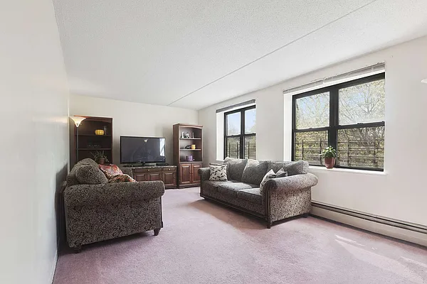 Sold by Compass | media 1