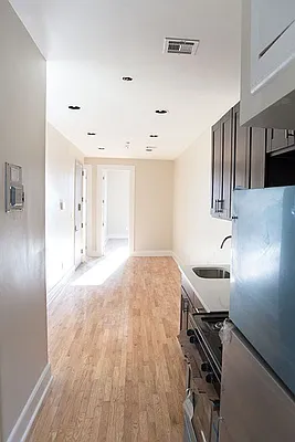 Rented by Nooklyn NYC LLC | media 44