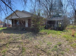 499 Camp Tyson Rd, Henry, TN 38231