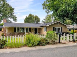 851 Paradise Ct, Lafayette, CA 94549