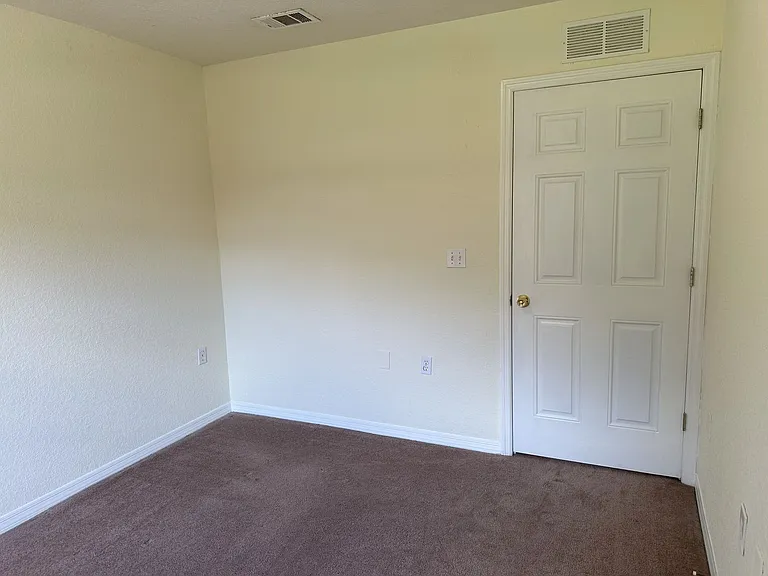 4600 E Moody Blvd #10H — Photo 16