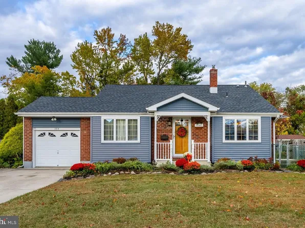 284 Columbus Dr, Mantua, NJ 08051