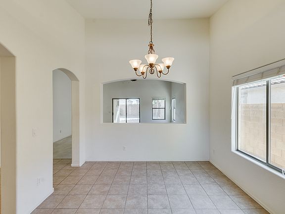 4th image of 22335 E Calle De Flores