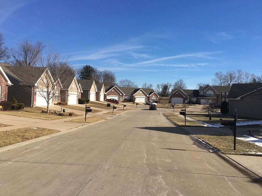 1st image of 3132 Somerset Green Ct