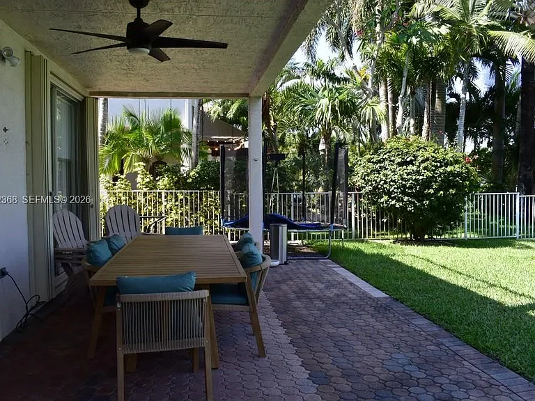 5273 SW 158th Ave — Photo 17