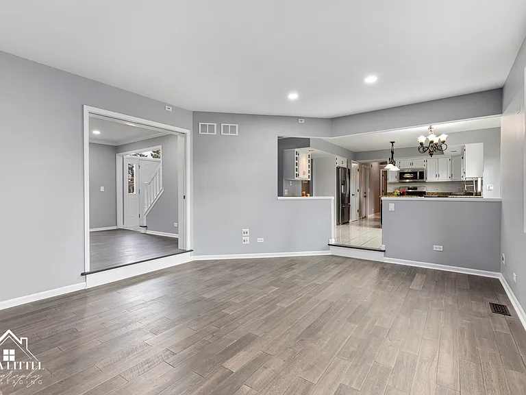 1523 Greenlake Dr — Photo 17
