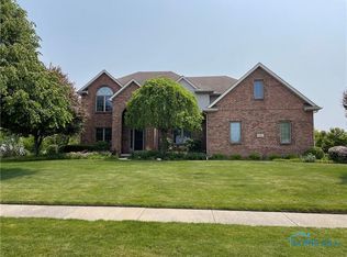 681 Prairie Rose Dr, Perrysburg, OH