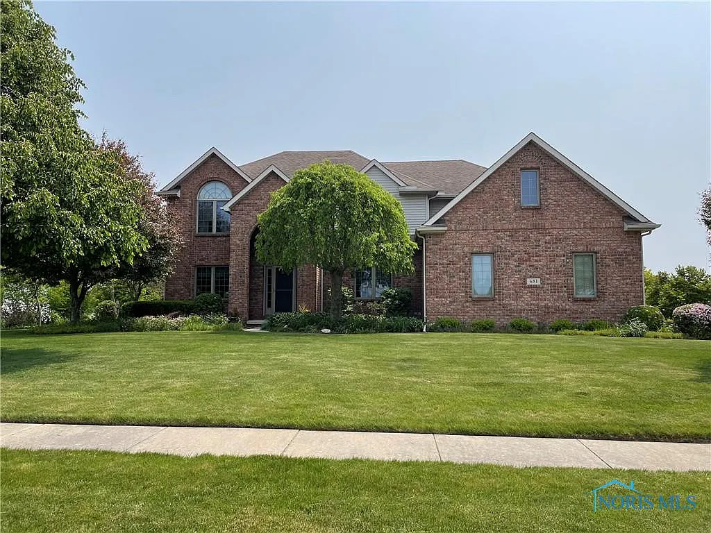 681 Prairie Rose Dr photo 1