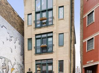 952 W Barry Ave #G, Chicago, IL 60657