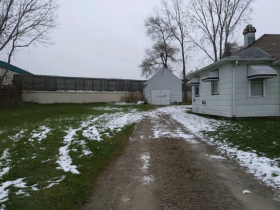 2nd image of 2027 Kenova Dr