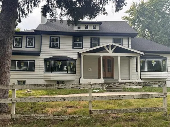 4203 E 68th St, Kansas City, MO 64132