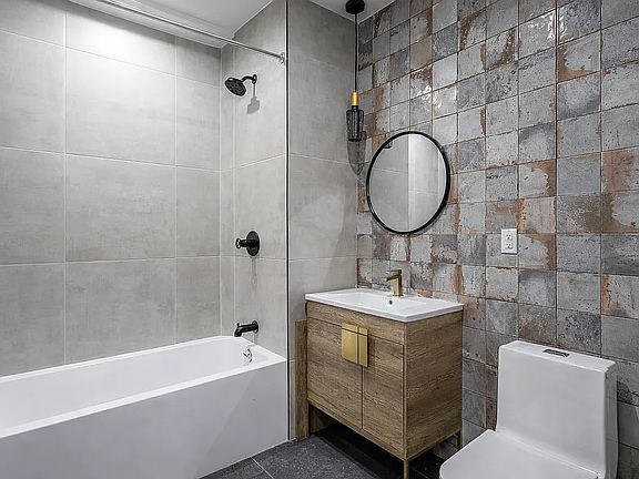 5th image of 1667 Brooklyn Ave #1C