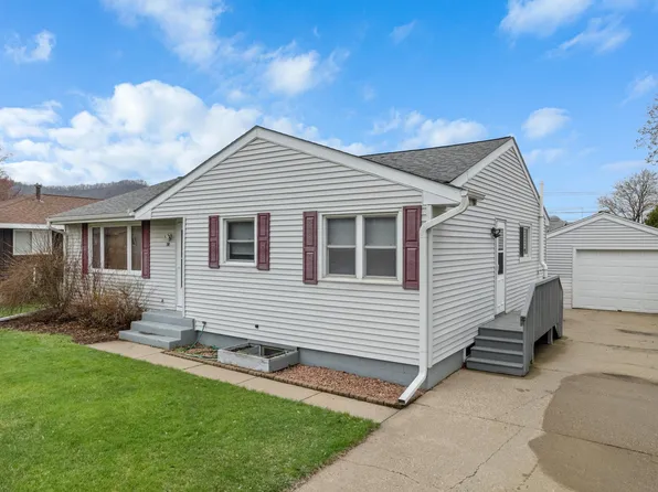 875 48th Ave, Winona, MN 55987