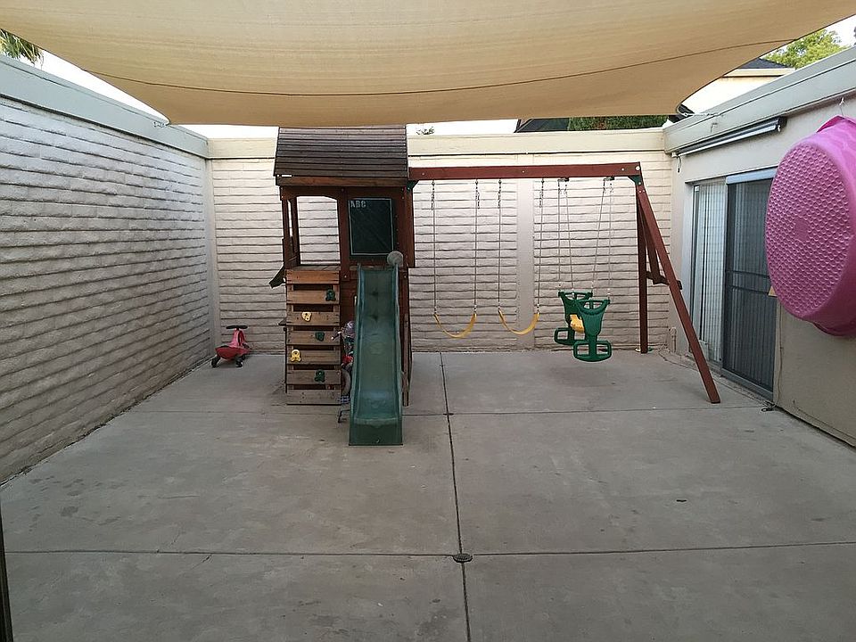 2nd image of 3025 Cherry St