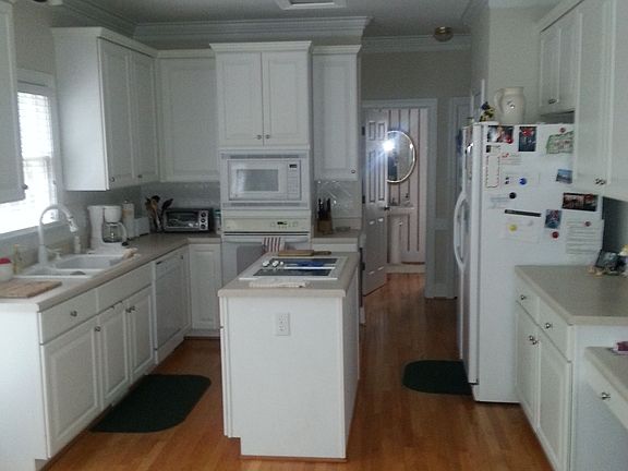 Large Kitchen