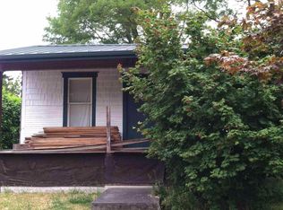 2114 NE 70th St, Seattle, WA 98115