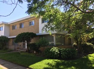 2551 W Howard St APT A, Chicago, IL 60645