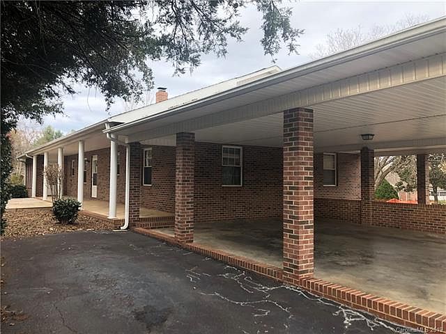 1st image of 100 Buena Vista Dr