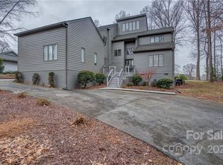 1027 Ramsgate Dr, Gastonia, NC 28056