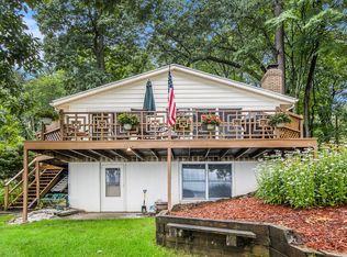 10345 Woodlawn Dr, Portage, MI 49002