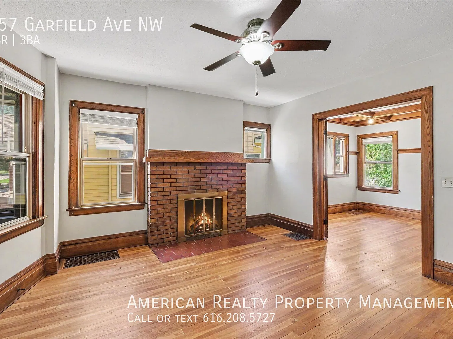 5 bed, 2.5 bath, 2256 sqft, $2,550 — Photo 2