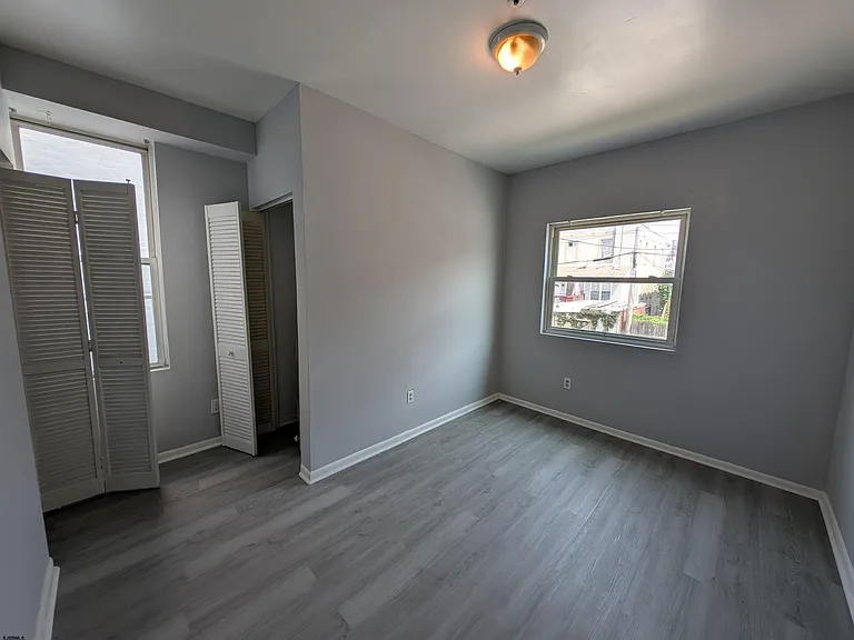 25 N Boston Ave — Photo 8