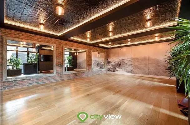 Rented by The KCI Group | media 51