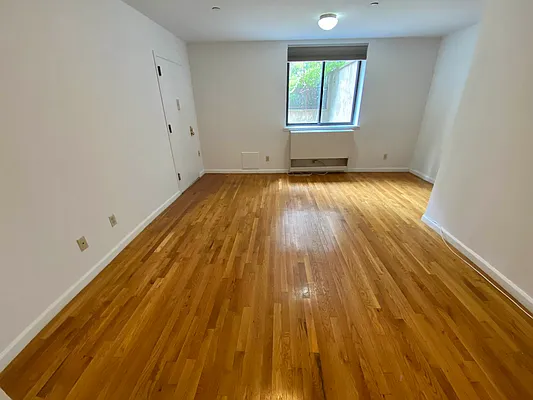 Rented by J PRESTON AND ASSOCIATES INC | media 10