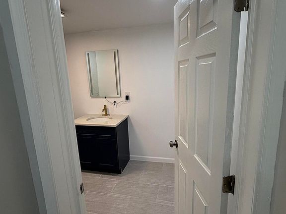 4th image of 539 E Pine St APT C