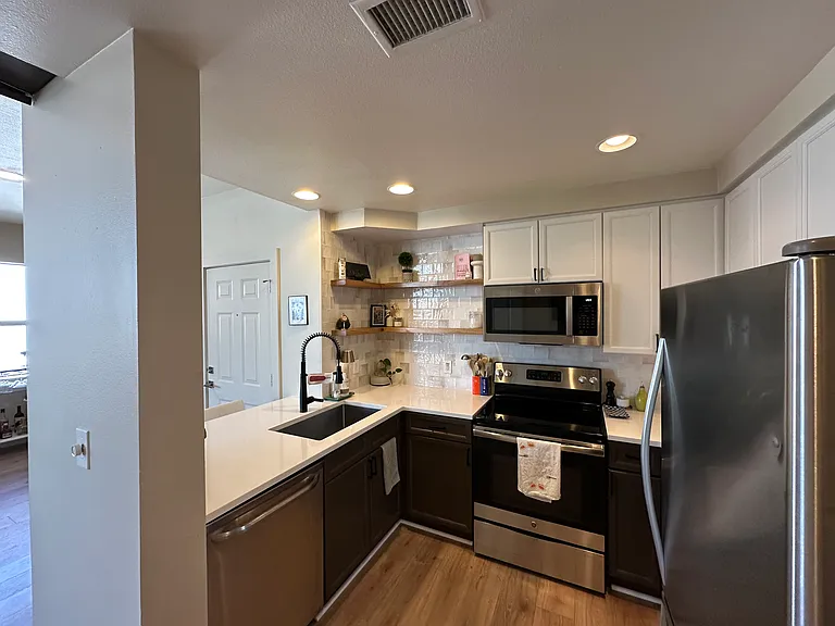 2818 Syracuse St #221 — Photo 29