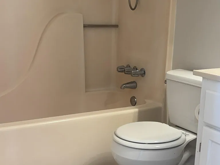 1712 James Buchanan Dr — Photo 6