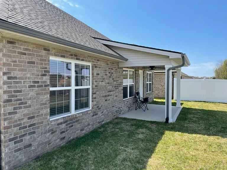 205 Sand Hills Dr — Photo 3