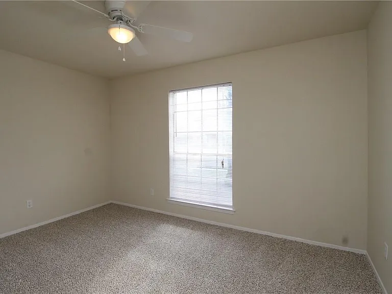 533 Ruidoso Dr — Photo 11