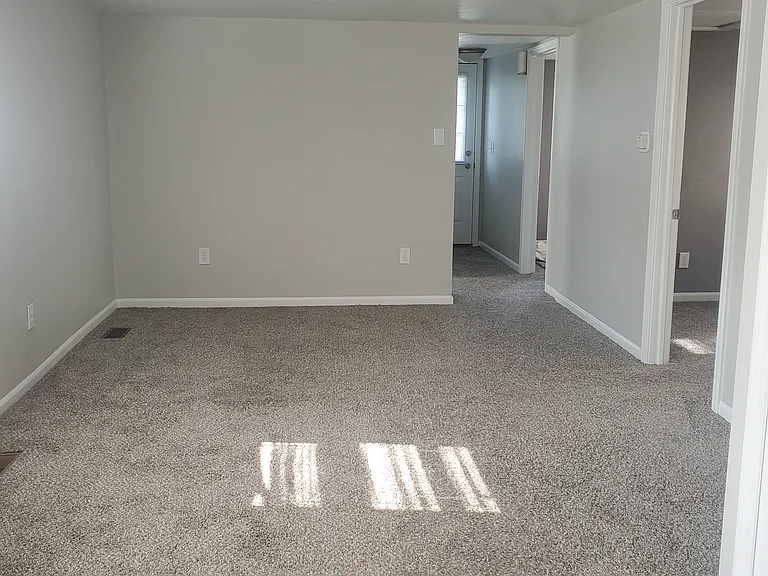 5776 Lakeview St — Photo 11
