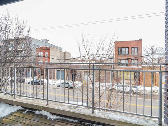 4th image of 2621 W Chicago Ave APT 2