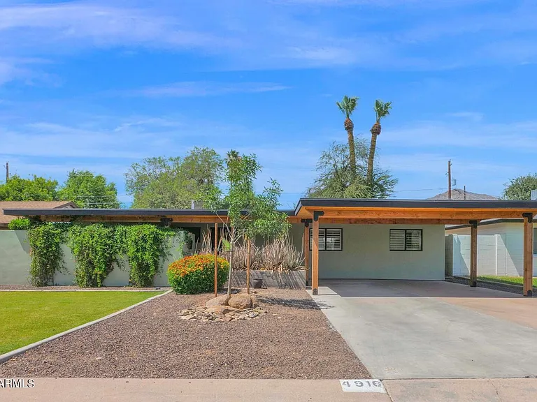 4916 E Amelia Ave — Photo 1