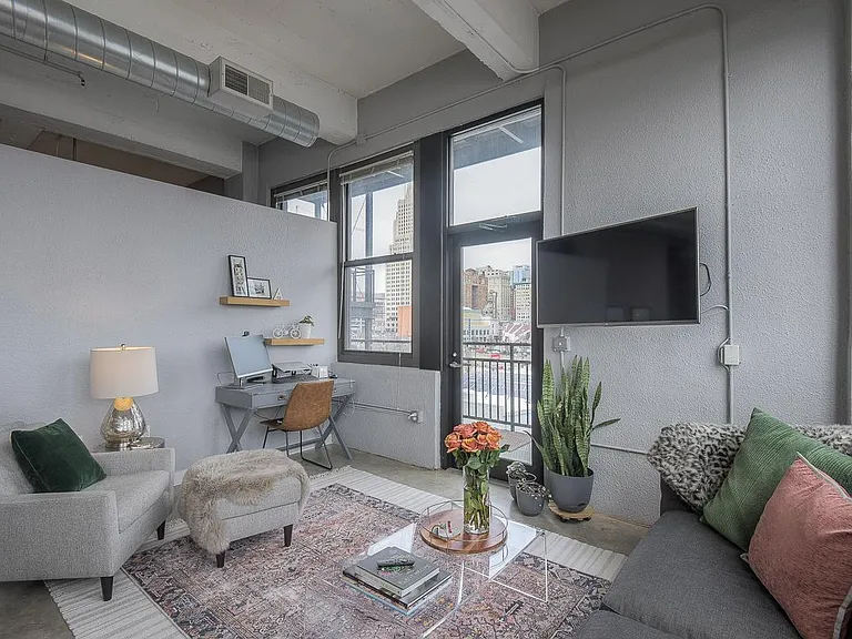 1535 Walnut St #501 — Photo 10