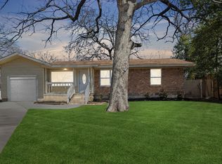 14 Lynwood Ct, Hurst, TX 76053