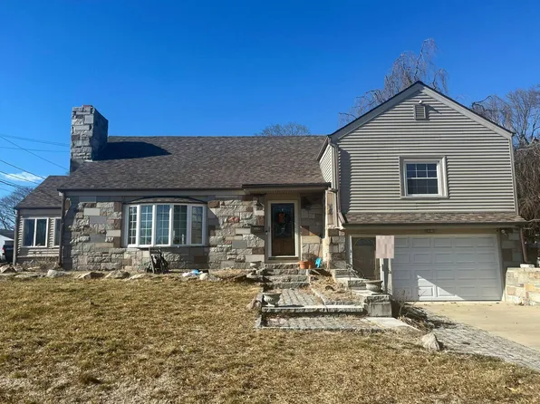 1000 Providence St, West Warwick, RI 02893