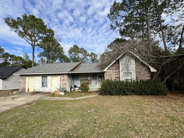 162 Villacrest Dr, Crestview, FL 32536