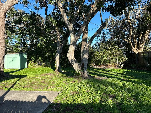 5th image of 4340 Pompano Dr SE