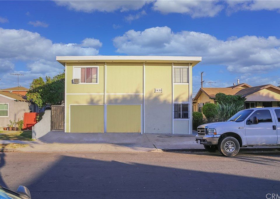 1st image of 2430 Linden Ave