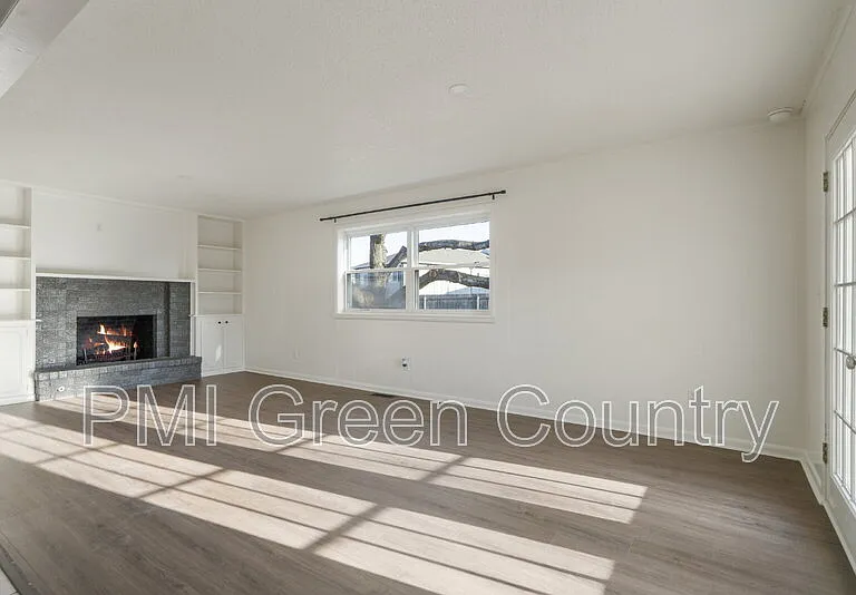 1601 S 1st Pl — Photo 12
