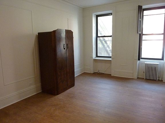 4th image of 522 E 83rd St APT 3E
