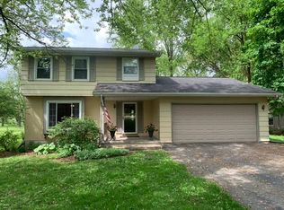 5N598 Meadowview Ln, St Charles, IL 60175