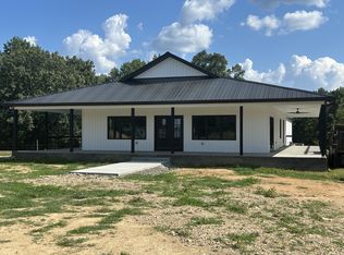 1036 Union Camp Rd, Lafayette, TN 37083