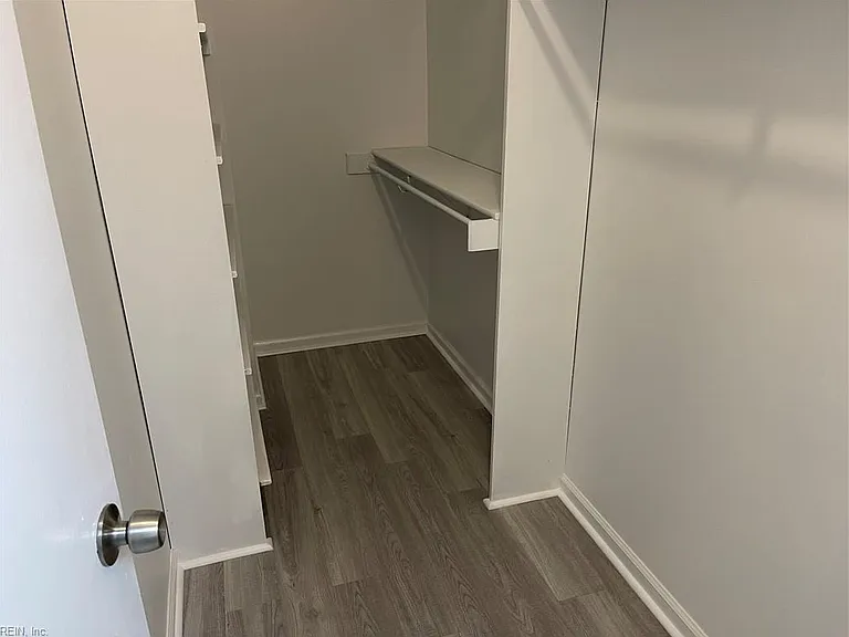 808 Quesnel Dr — Photo 30