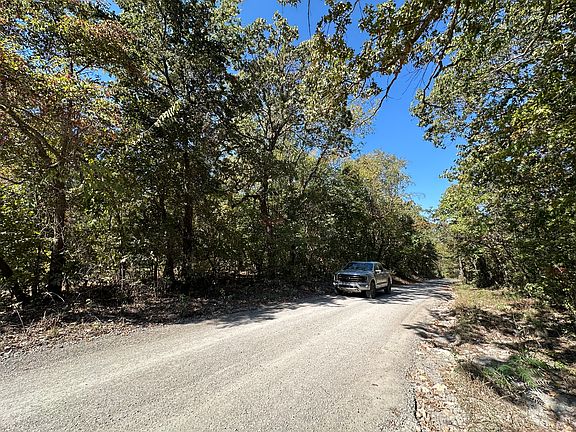 2nd image of 610 East Rd