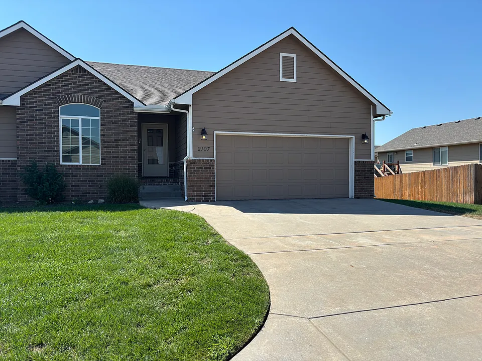 2107 E Village Estates Dr