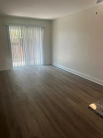 4325 Loire Dr #C — Photo 5